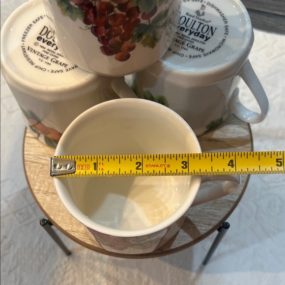 Vintage Royal Doulton “Vintage Grape” Retired Pattern Set of 4 Cups 1994-2004 - Picture 7 of 10